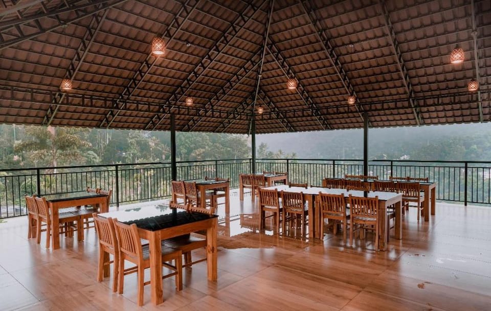 Misty Dale Munnar Resort & Spa Hotel in Kerala