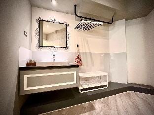 Qinghai B&B 晴海民宿 成功館 二人房Ｅ 免費停車 Apartment in Kaohsiung