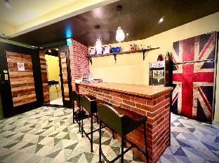 Qinghai B&B 晴海民宿成功館 6~14人包層 免費停車 Apartment in Kaohsiung