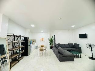 Stylish Furnished Studio Unit  Apartment in Lapu-Lapu City