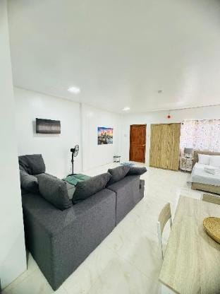 Stylish Furnished Studio Unit  Apartment in Lapu-Lapu City