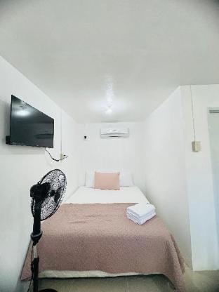 Stylish Studio/Gated Compound Apartment in Lapu-Lapu City