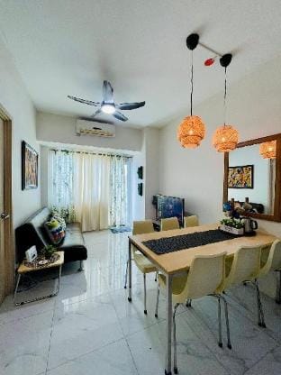 Grass Residences 2BR deluxe, spacious, fast WIFI Apartment in Quezon City