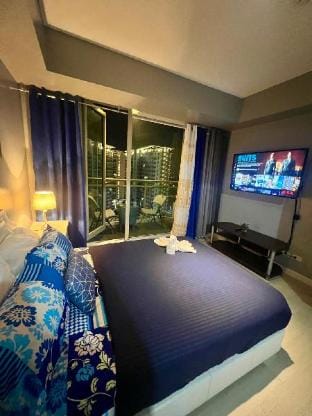 Summer Vibe - Beach View w/ WiFi & Netflix Vacation rental in Paranaque