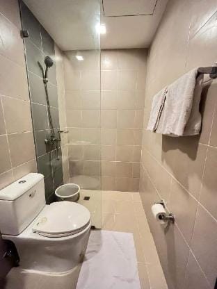 One Madison Pace Tower 2BR Vacation rental in Iloilo City