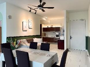 SkyLoft Projector Home | 3bed2Bath Bukit Indah Vacation rental in Johor Bahru