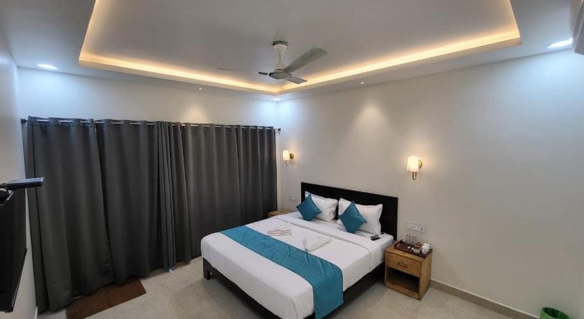 Sand Tent Beach House Hotel in Canacona