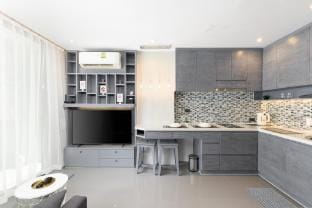 SABAY PROPERTY Apart with picturesque Pool View  Apartment in Kamala