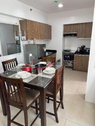 Stylish 2Bedroom Unit @Avida #26 Apartment in Iloilo City