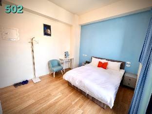 Brand new Flower Field Elevator Twin Room D Vacation rental in Kaohsiung