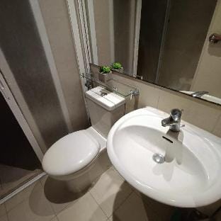 1 BR Vintage Condotel with Balcony Apartment in Paranaque