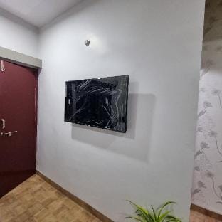 Leela homestay Indore Marigold-1 B K Luxury home Apartment in India