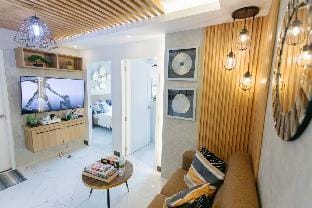 A2J Luxury 2BR Near Il Corso & SM Seaside Cebu Apartment in Cebu City