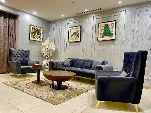 Penta square Luxe by AirHomes Apartment in Lahore