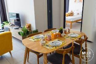 MUJI✘Rilakkuma★Seaview★Georgetown★3BR★TVBox Apartment in George Town