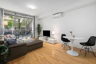 A Plush & Comfy Studio Next to Darling Harbour Vacation rental in Sydney