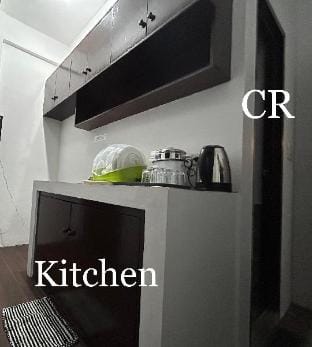 Shared room for females (Lower Bedbunk) Apartment in Makati