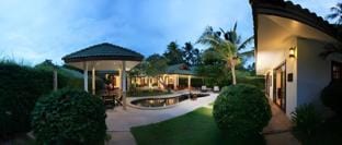 Five Bedroom Grand Deluxe-20 seconds to beach Villa in Ko Samui
