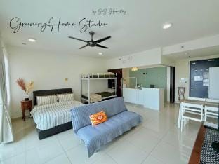 GreeneryHome 1-5pax | Trefoil Setia Alam JSA Apartment in Selangor, Malaysia