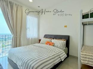 GreeneryHome 1-5pax | Trefoil Setia Alam JSA Apartment in Selangor, Malaysia