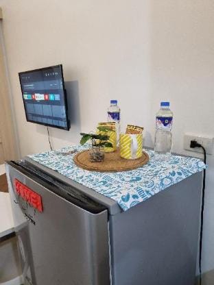 Condo Transient Staycation Near Airport Apartment in Las Pinas