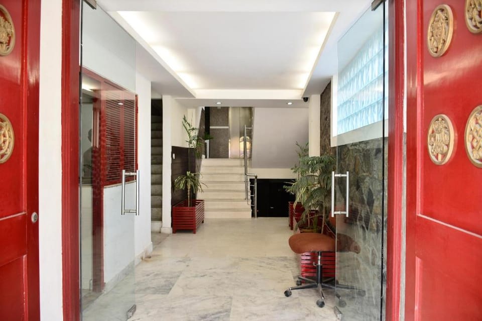 Super Hotel O Green Lotus Hotel in Gurugram