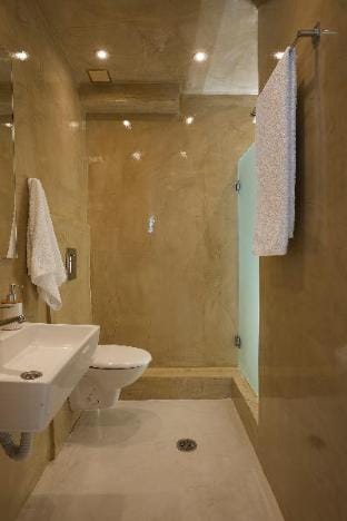 Infinite Blue Horizon Suite Apartment in Santorini