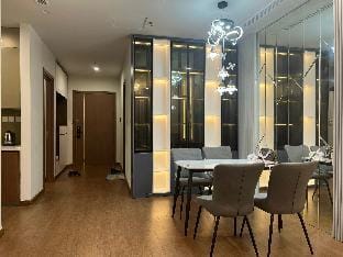 2 BR Apartment The Matrix One near My Dinh Stadium Apartment in Laos