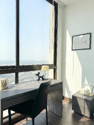 HMJ3  Entire Apt on 33rd floor  KKC City center Apartment in Laos