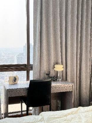 HMJ3  Entire Apt on 33rd floor  KKC City center Apartment in Laos