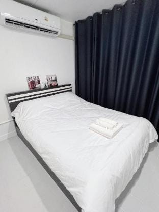 PopularCondoC4 in MueangThong/NearDonMueangAirport Apartment in Bangkok