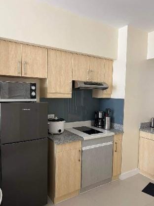 two bedroom with parking balcony fully furnished Apartment in Makati