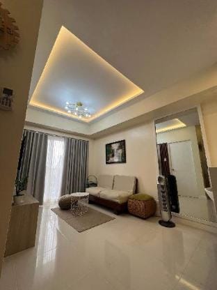 two bedroom with parking balcony fully furnished Apartment in Makati