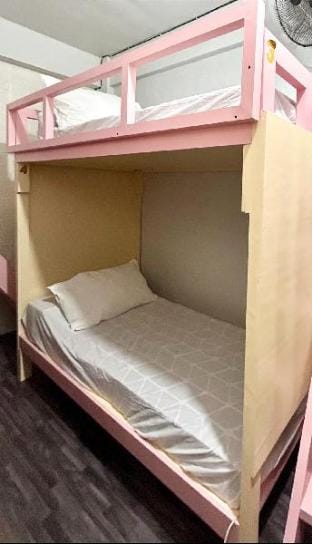 Shared Room for FEMALES (Upper Bedbunk) Apartment in Makati