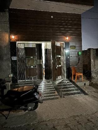 Rukmani Villas Villa in Uttar Pradesh