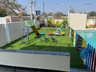 Four Friends Farmstead Villa in Hyderabad