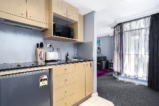 LuxLiving | Sydney CBD | 2 BEDs Luxury Apartment Apartment in Surry Hills