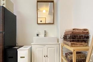 1min walk to sta, drct bus to HND! Easy access! Apartment in Yokohama