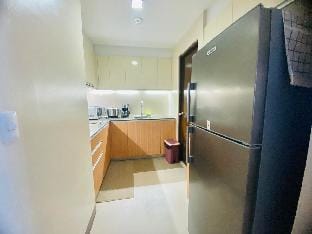 One bedroom with  2 beds  bathroom+pool and gym. Vacation rental in Lapu-Lapu City