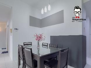 Staycation Homestay 39 MJC Condominium Apartment in Kuching
