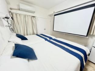 sun405 日本橋駅徒歩8分/難波エリア徒歩圏内/ダブルベッド2台/最大4名 Apartment in Osaka