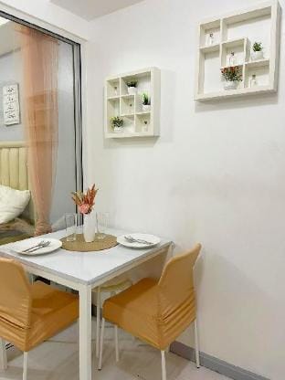 Azure Staycation by Ada Luella Vacation rental in Paranaque