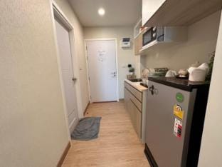 AVALYN Room Plus II - East Ville Apartment in Chon Buri Changwat