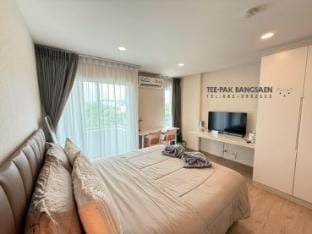 AVALYN Room Plus III - Bathtub - East Ville Apartment in Chon Buri Changwat