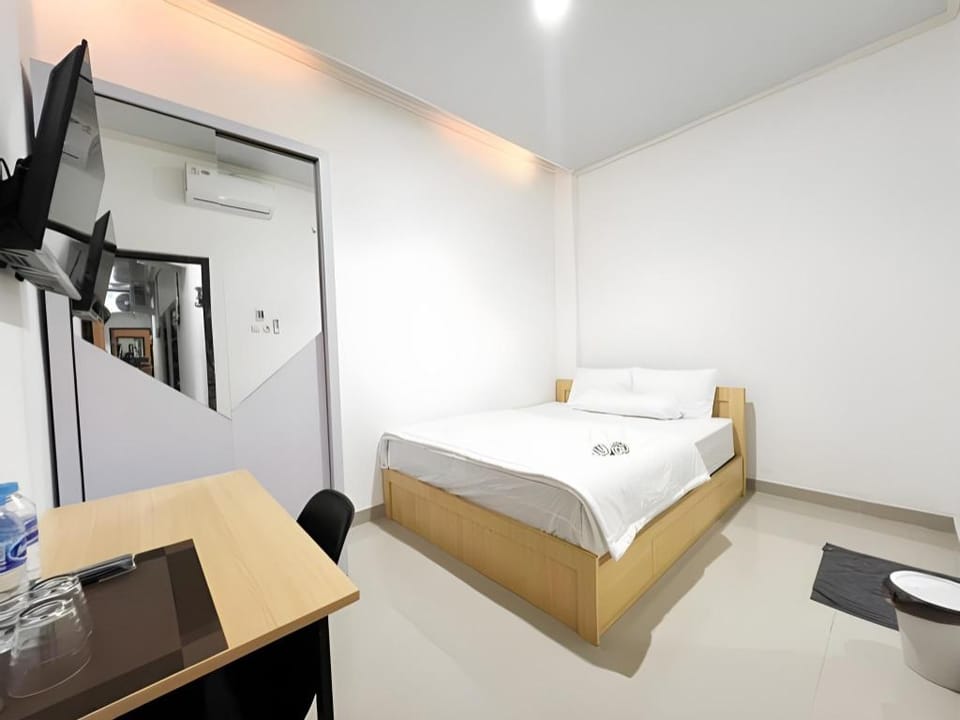 River House Mitra RedDoorz Hotel in Indonesia