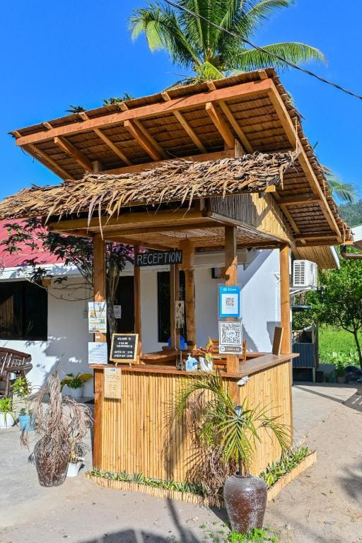 Trisha Guesthouse Bed and Breakfast in San Vicente