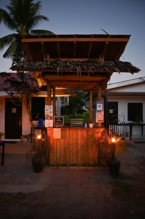 Trisha Guesthouse Bed and Breakfast in San Vicente