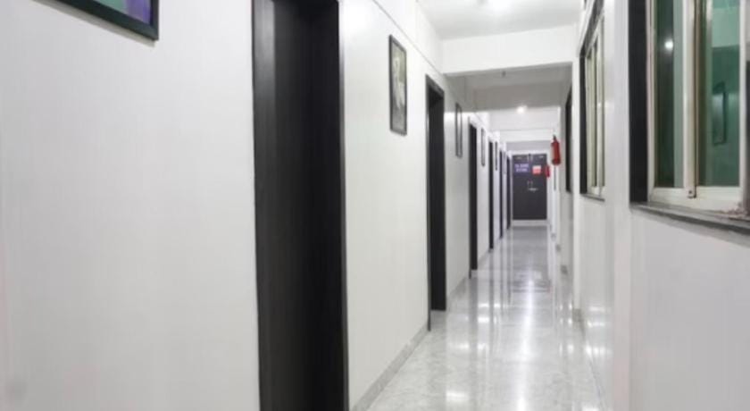 Hotel Viraj Hotel in Pune