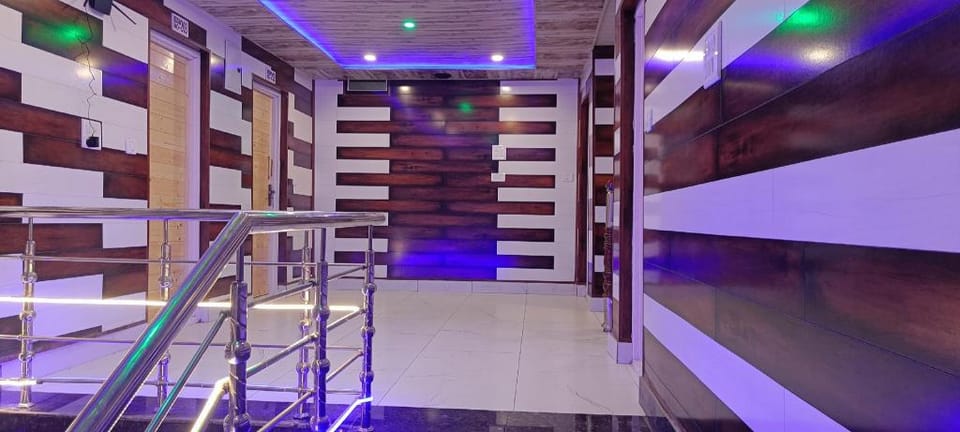 Hotel Pahalgam Wave Inn Hotel in India