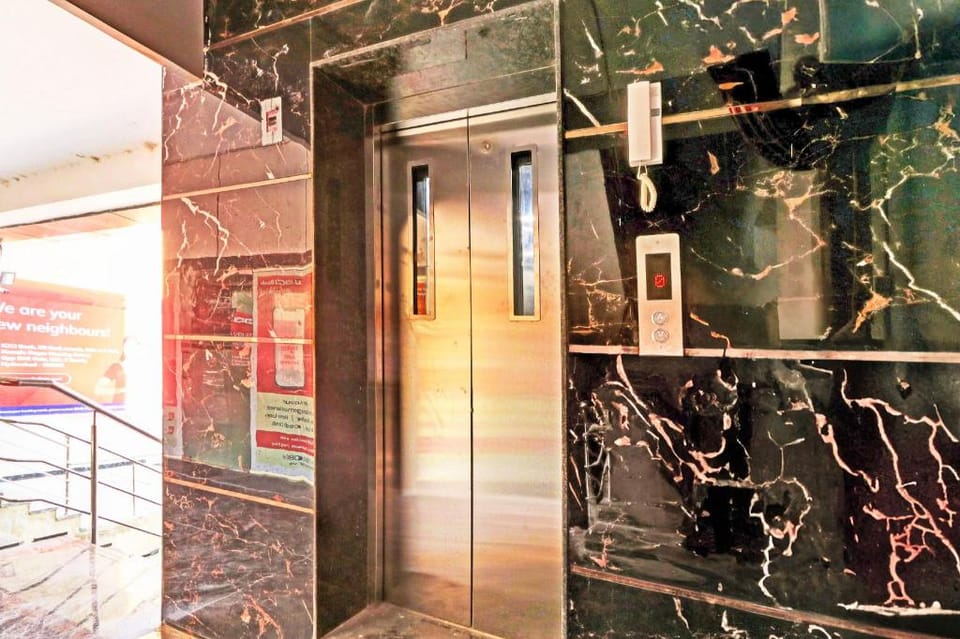 Hotel O AMR Planet Mall Hyderabad Formerly R Square Hotel in Secunderabad